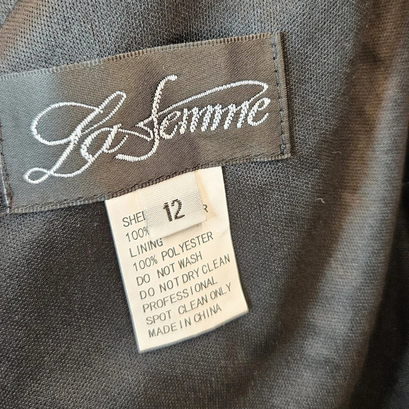 La Femme Womens Gown Sz 12 Black Thigh High Slit Built In Cups Spagetti Strap - Picture 10 of 11